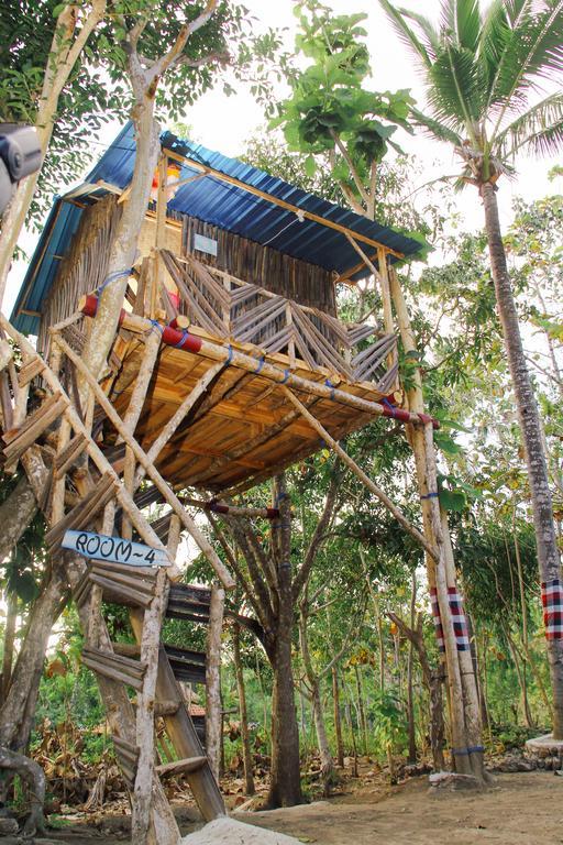 Nyuh Bengkok Tree House Hotel Batununggul Buitenkant foto