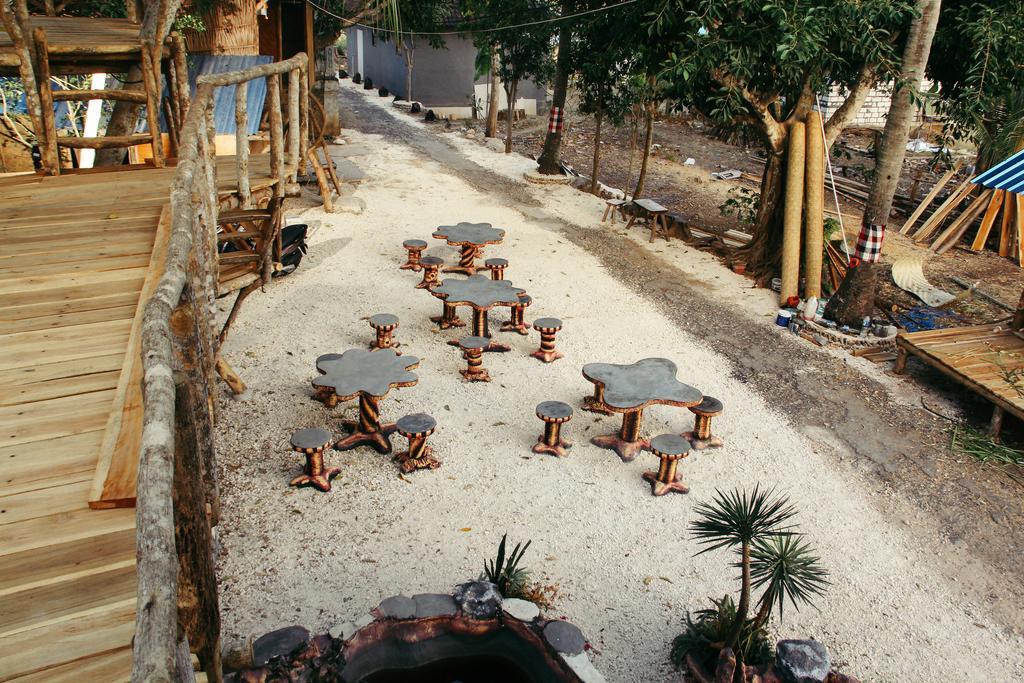 Nyuh Bengkok Tree House Hotel Batununggul Buitenkant foto