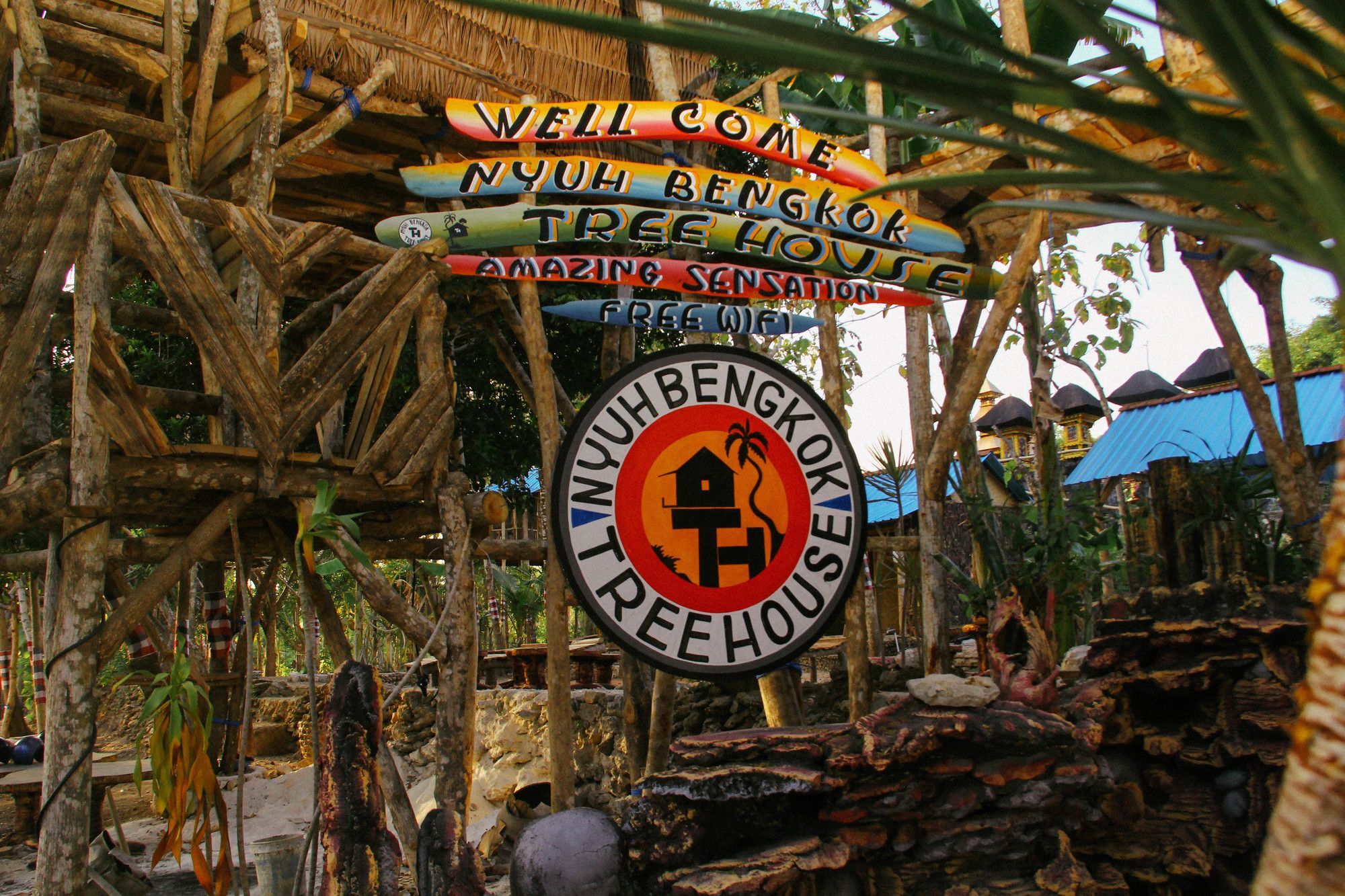 Nyuh Bengkok Tree House Hotel Batununggul Buitenkant foto